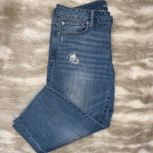 AMERICAN EAGLE Ripped capris Sz 12